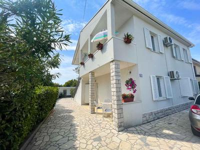 Apartments in Jadranovo 42073