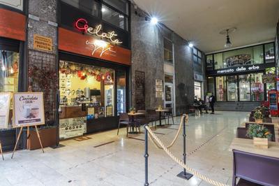 Central apartment close to food and shopping