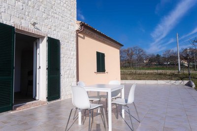 S209 - Sirolo, nuovissimo bilocale con portico pt