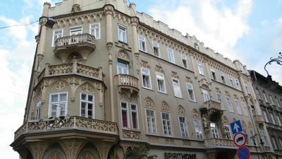Central King Apartment