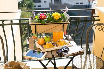 SARA LUXURY APARTMENT 1