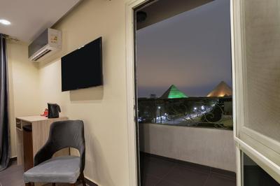 Brothers Pyramids View
