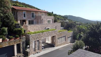 VILLA LE MANDRIE 7&2, Emma Villas