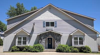 The Inn of Lake George, Foto 2
