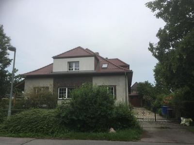 Biesdorf-verkehrsgünstig und ruhig