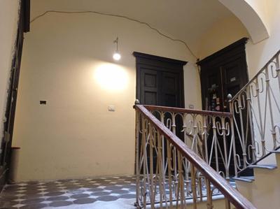 Ampia stanza con bagno privato, centro Sassari