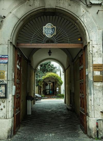 LEONARDO Apartment