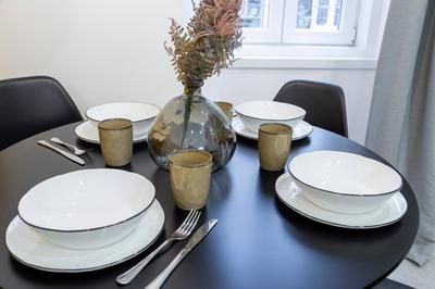 Stylish apartment with an arty touch Fast WiFi