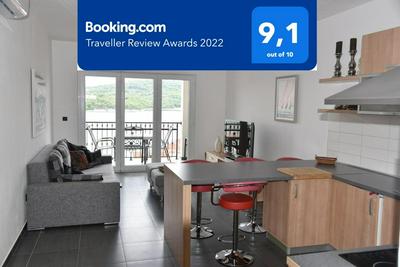 Villa Pina Apartment Evitos