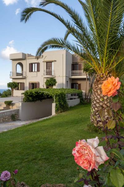 Marvellous flat in villa ZINA
