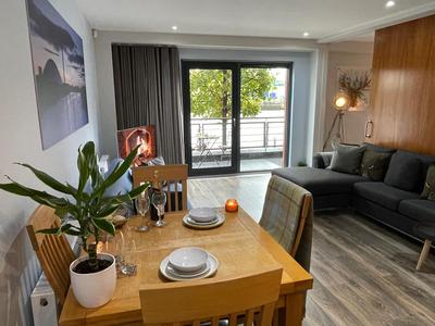 Riverside West End Apartment