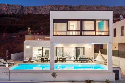Villa Lemon, 3 Bedrooms, 4 Baths, Infinity Pool, Whirlpool, Cinema room, Sea view