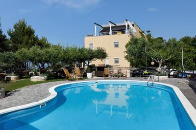 Nice Beach Apartments in Stobrec