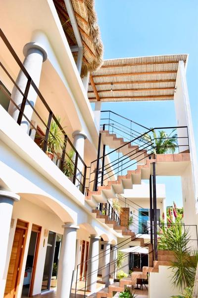 Carri Surf Studio