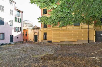 Happy square in the center by Wonderful Italy