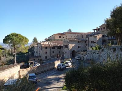 La Casa dei Ricordi - garage auto e moto a 650 m