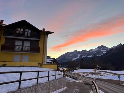 Fiore del Brenta 2 a 50 m dalla fermata dello skibus gratuito