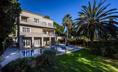 Luxury Seafront Villa Castello Split with heated pool, jacuzzi and sauna at the beach in Split