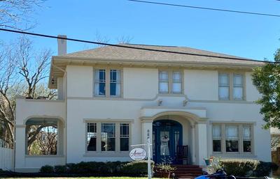 Avenue O Bed and Breakfast