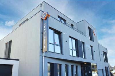 JustStay Grevenbroich Hotel & Apartments