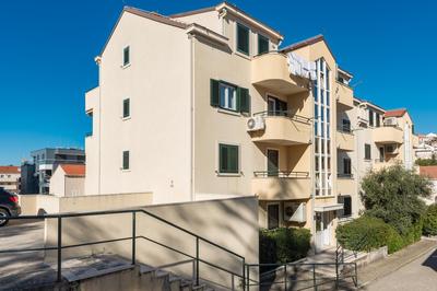 Blumarine Apartments
