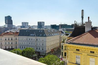 Grand Quarters City Residence