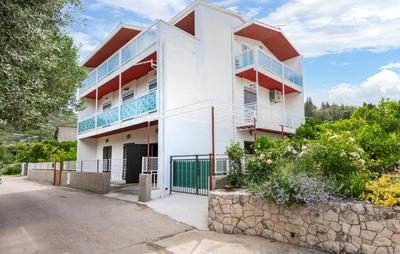 Baćina Lakes - Apartment Jelena