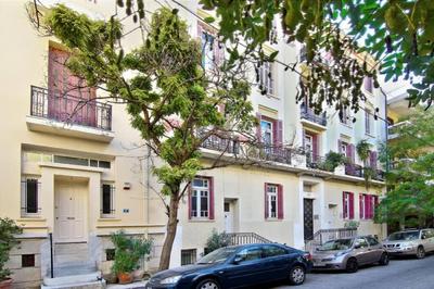 Beautiful apartment next to Acropolis