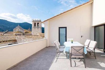 Can Cintet 3. Apartamento con terraza en Besalú