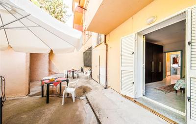 2 Bedroom Cozy Apartment In La Maddalena
