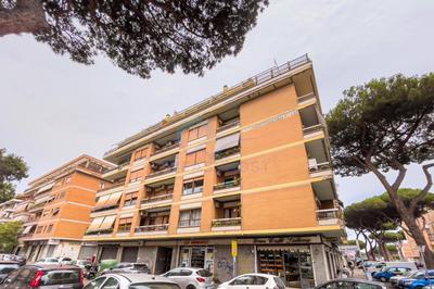 Comfy apt in Ostia beach