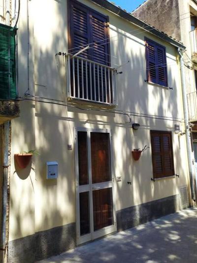 Vanedda monile (casa centro storico)