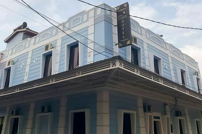 Grand Emperom Hotel RedPartner