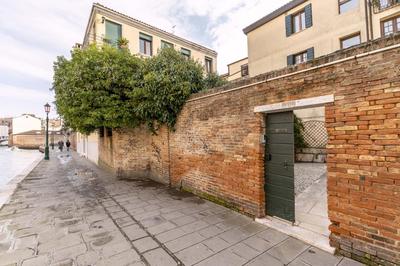 Tolentini Canal View & Terrace by Wonderful Italy