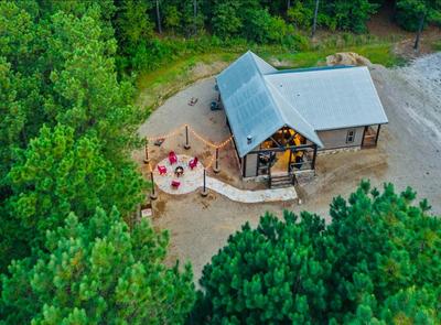 Knotty and Nice Luxury Cabin