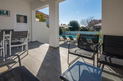 ROYAL CHOICE WITH POOL