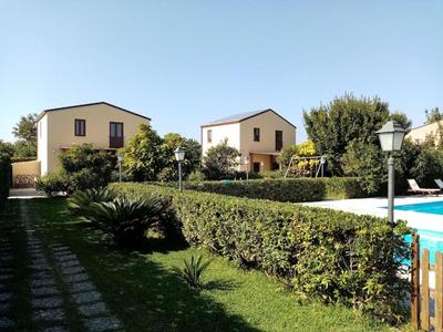 Ville dell'Eden con 9 camere da letto in 6 unità abitative