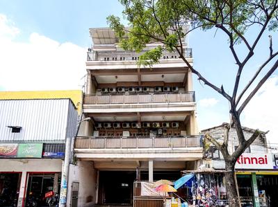 OYO Flagship 90890 Bratang Gede Residence