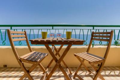 Sunny Private Apartment With Sea View Near The Beach