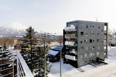 Kira Kira Suites by H2 Life