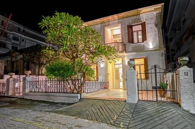 Arhondiko Apartment VS Rhodes Town