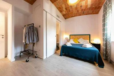 Newly renovated room w Pool & BikeParking