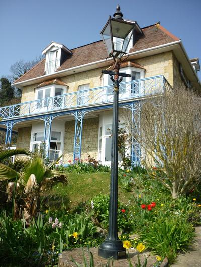 St Maur