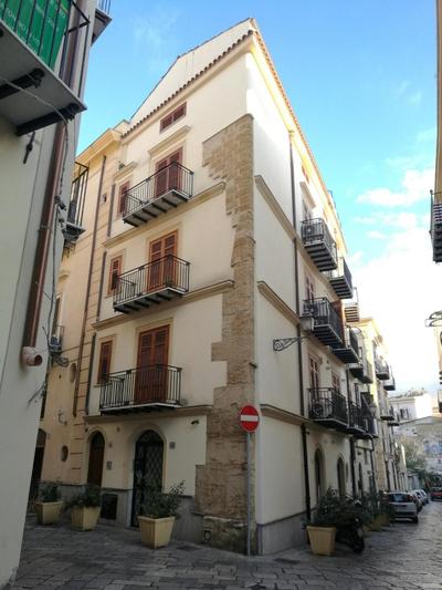 Apartment Papyri