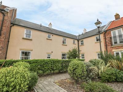 Nett's Coastal Escape