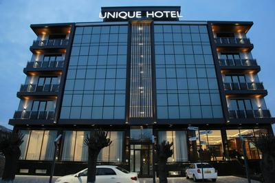 UNIQUE Airport Hotel