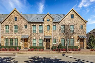 Luxury & Highly furnished upscale w Patio & Garage