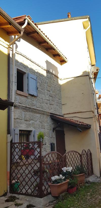 House on the Hills, 10 minutes from city center
