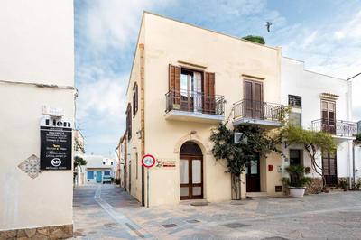 Paradiso Holiday Home