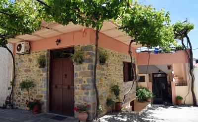 Traditional Residence with terrace